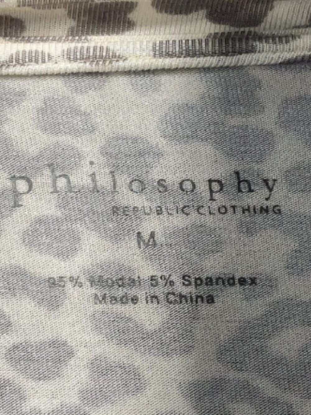 Philosophy Republic Animal Print Short Sleeve Super Soft T-Shirt Size M - Picture 4 of 5